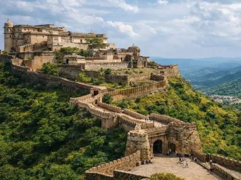 Udaipur tour package for 3 days with Ranakpur and Kumbhalgarh