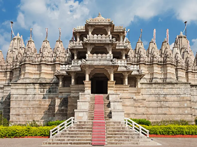 Udaipur tour package for 2 days with Ranakpur and Kumbhalgarh